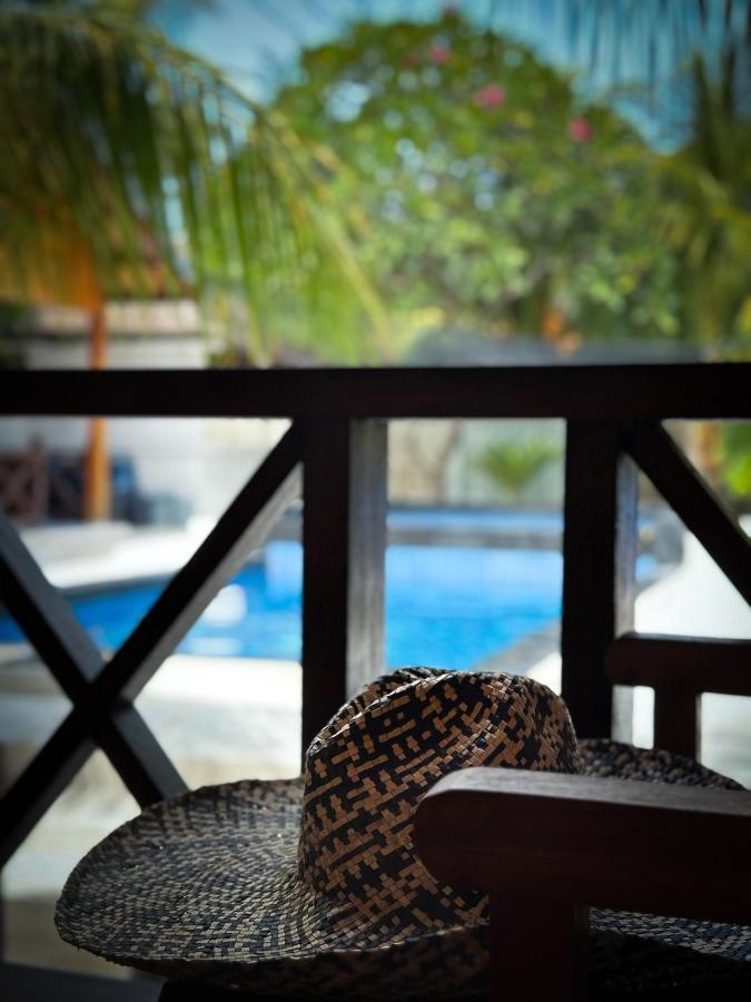 Hakuna Matata Resort Gili Air Exteriör bild