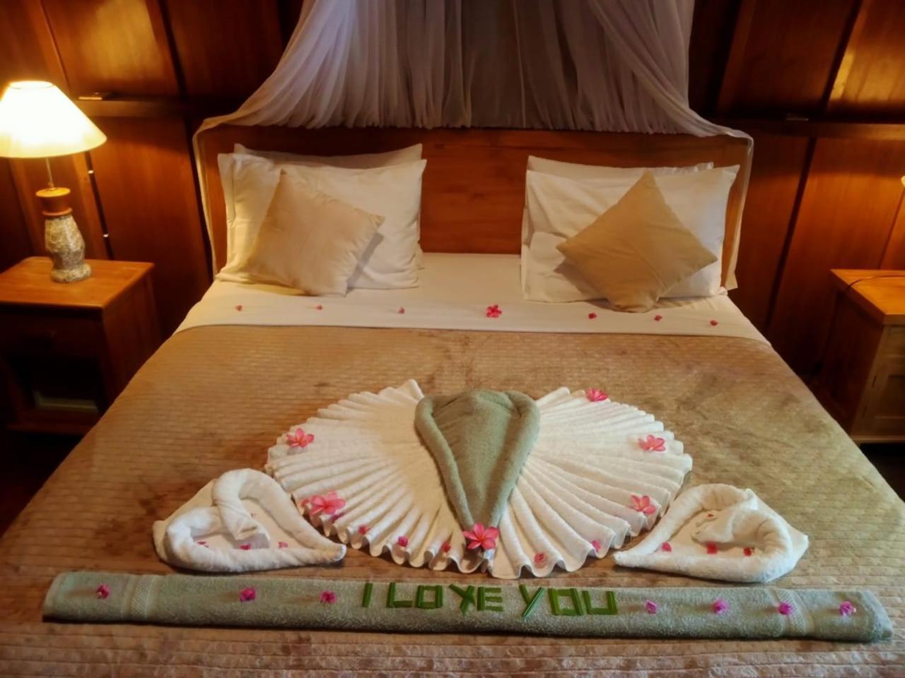 Hakuna Matata Resort Gili Air Exteriör bild