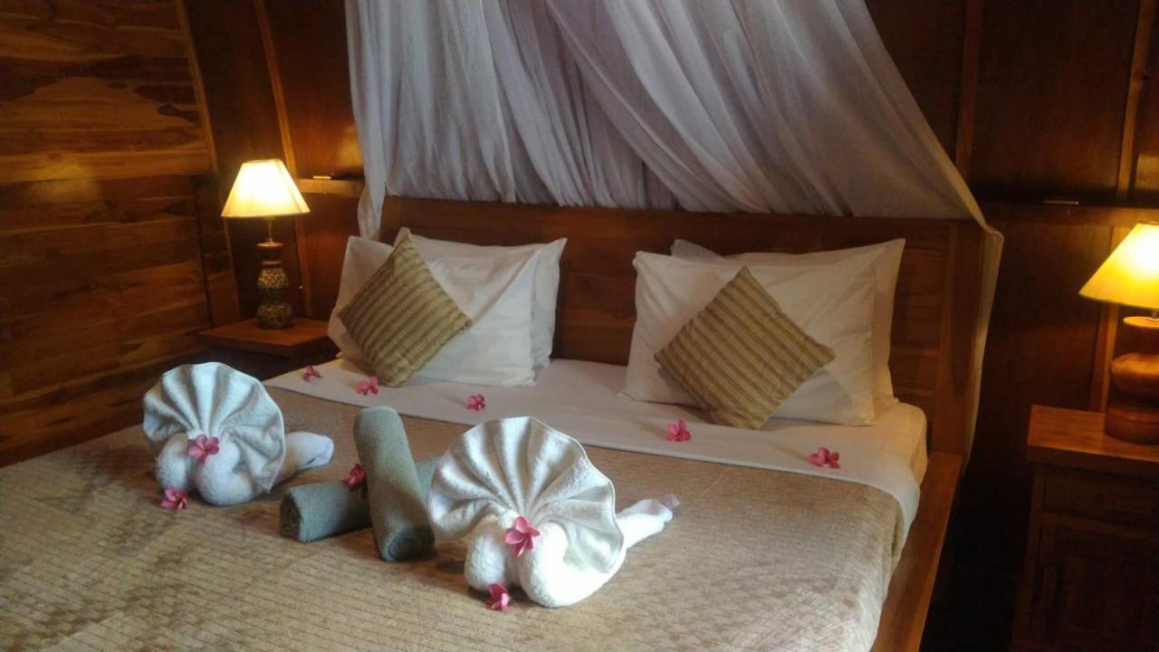 Hakuna Matata Resort Gili Air Exteriör bild