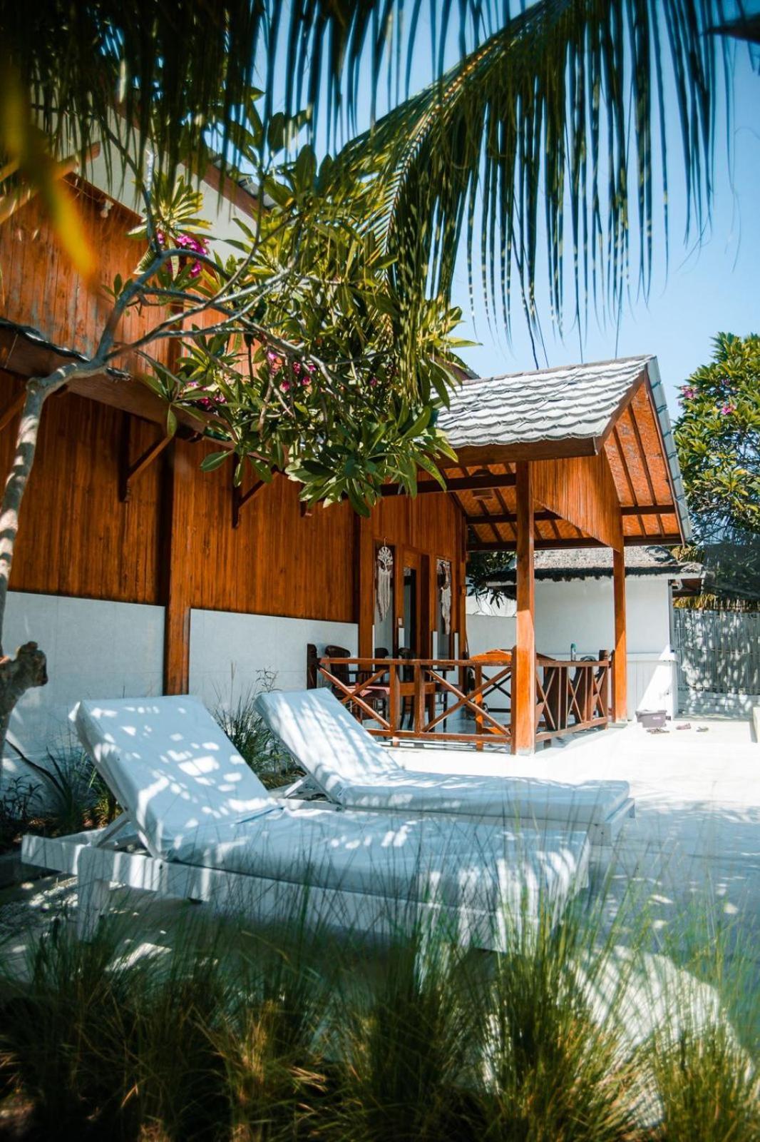 Hakuna Matata Resort Gili Air Exteriör bild