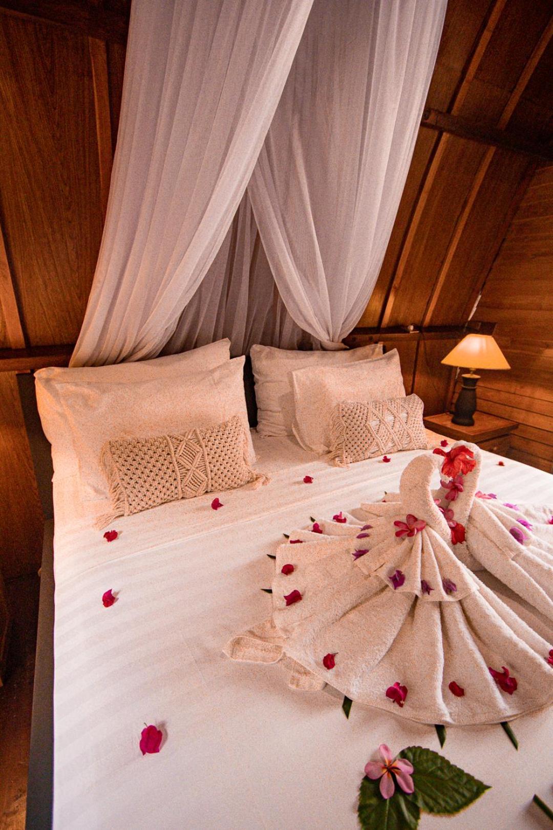 Hakuna Matata Resort Gili Air Exteriör bild
