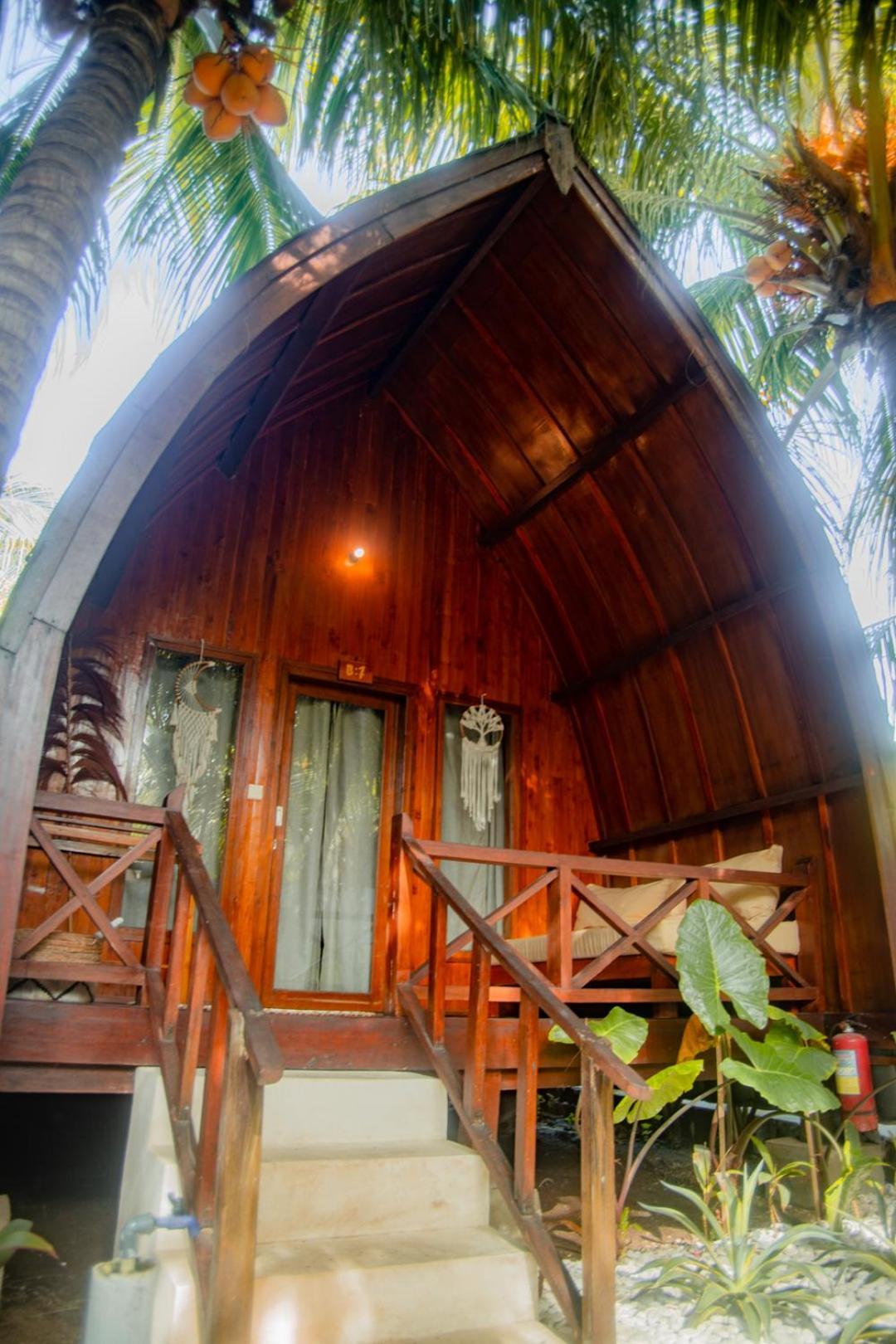 Hakuna Matata Resort Gili Air Exteriör bild
